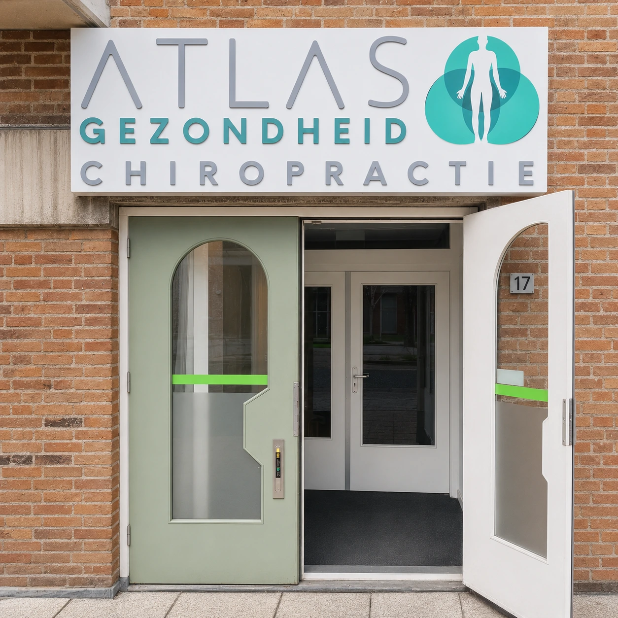 Ingang van Atlas Gezondheid Chiropractie Dordrecht aan Stationsplein 17